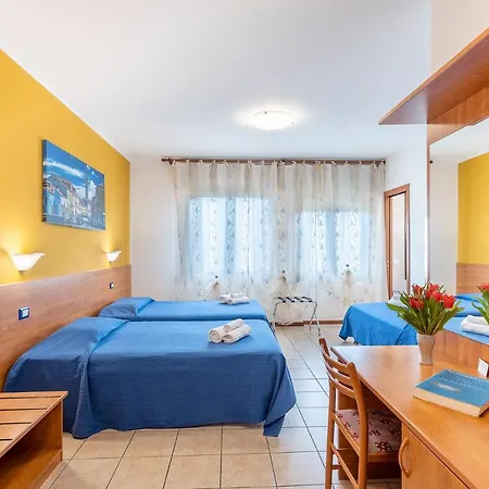 Laguna Bed & Breakfast *