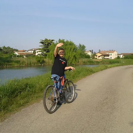 Laguna Bed & Breakfast 3*