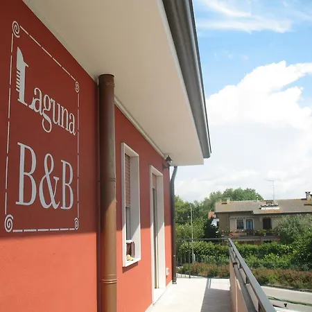 Laguna Bed & Breakfast 3*