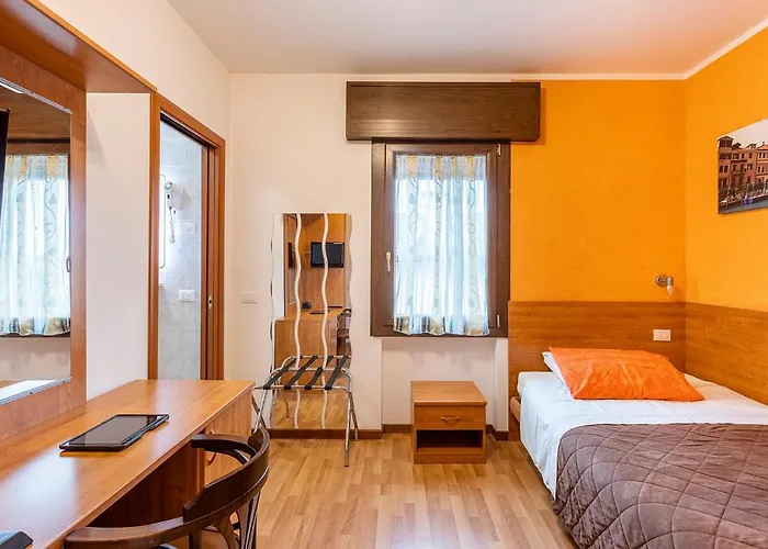 Laguna Куарто-д'Альтино